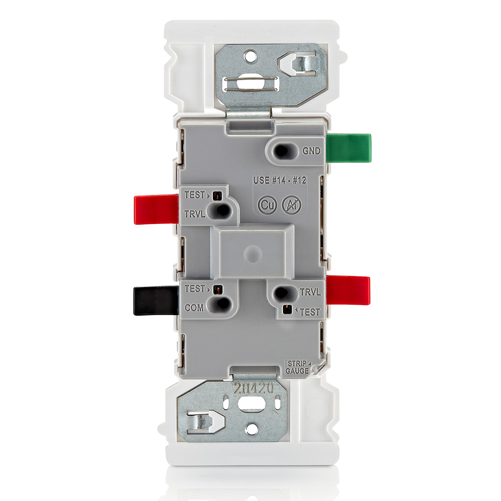 Decora Edge 15 Amp 3-Way Rocker Switch, White